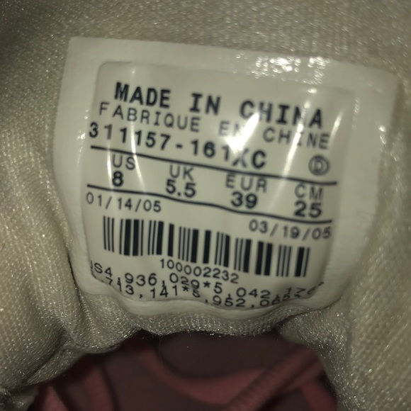 2005 AirMax Trainers - Picture 6 of 6